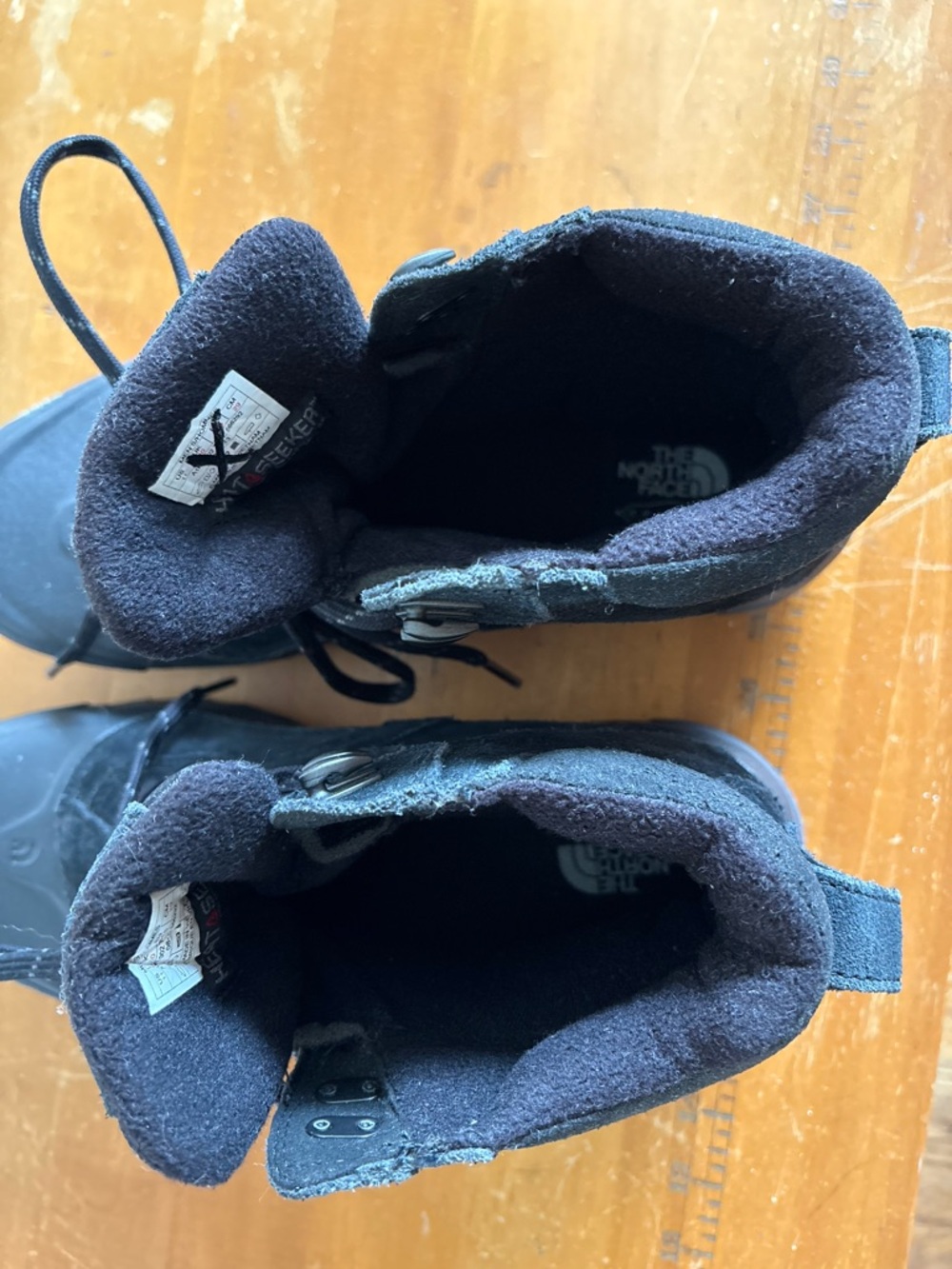 The North Face waterproof snow boots - Picture 2 of 10